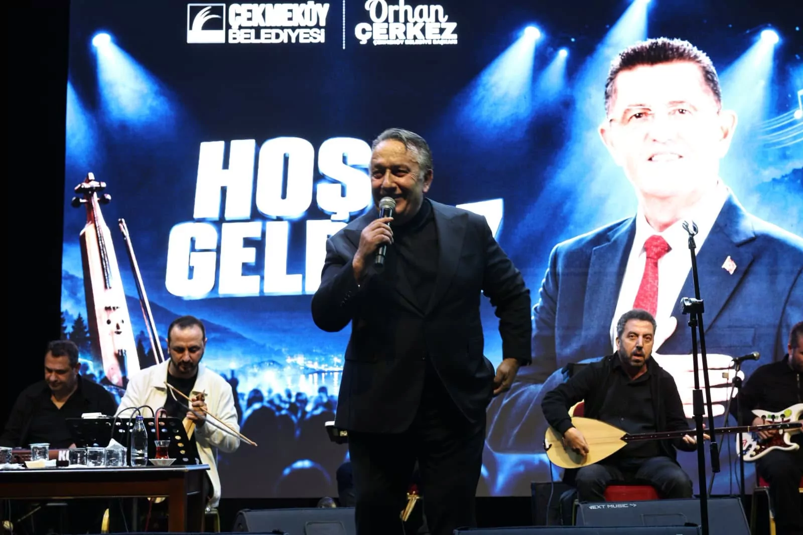 Çekmeköy'de horonlu gece... İsmail Türüt sahne aldı