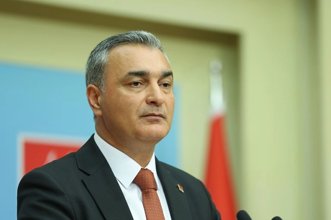 Müslim Sarı'dan Adalar çıkışı: Bugün ortaya çıkan tabloyu tek başına seçimle değerlendirmek eksik olur