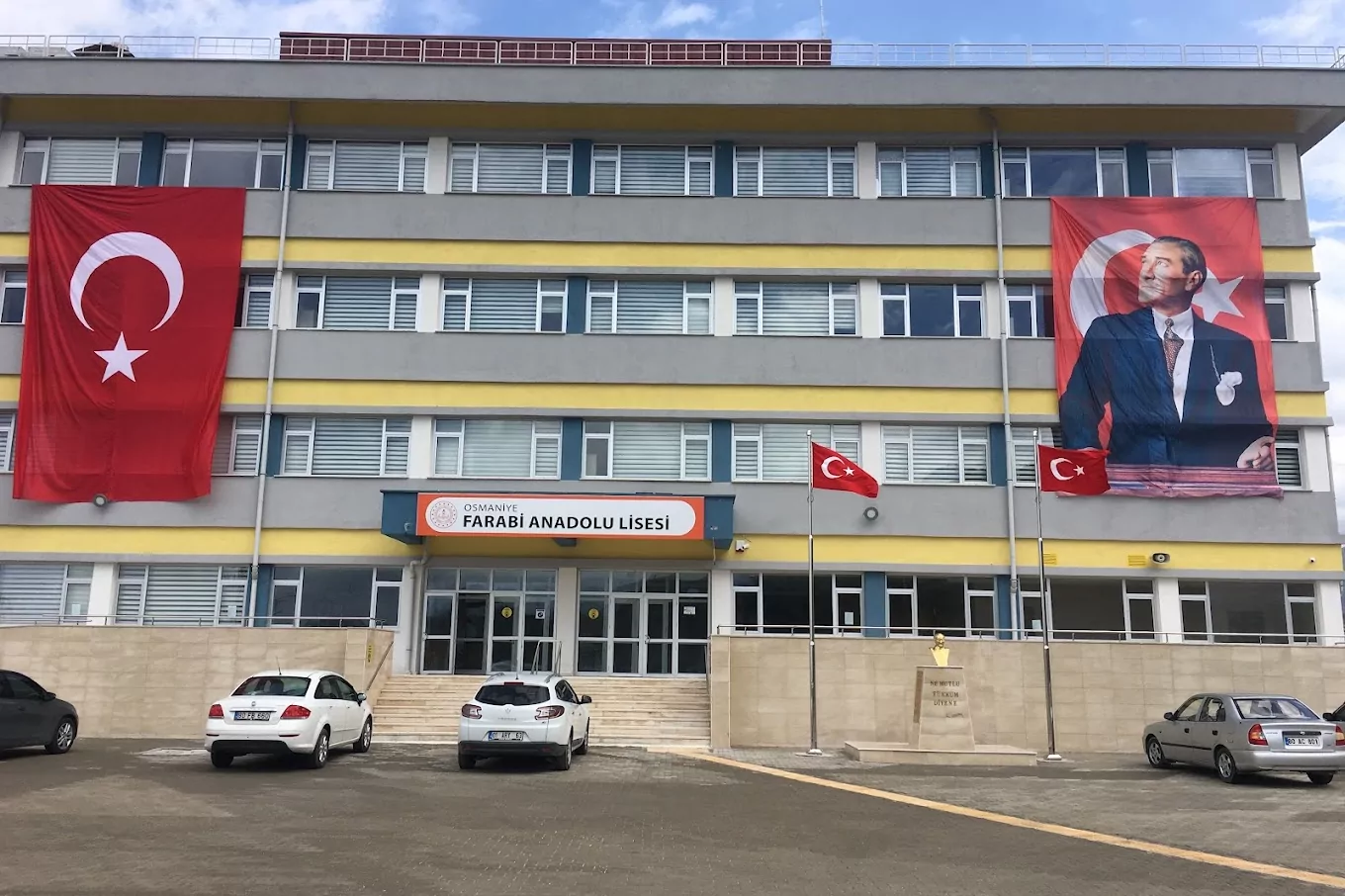 Osmaniye'de okul bahçesinde öğretmen silahlı saldırıda hayatını kaybetti! Eğitime 2 gün ara verildi