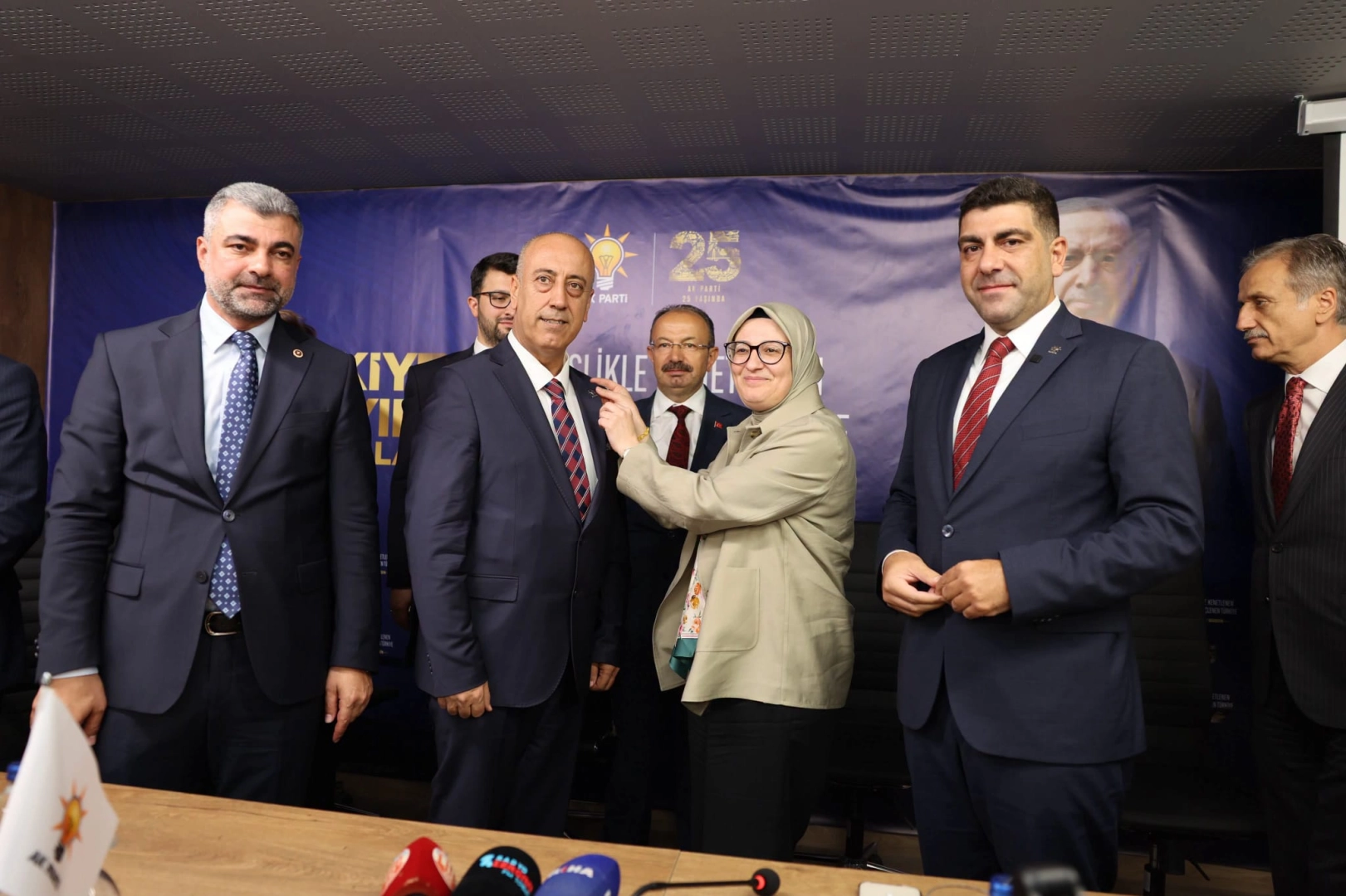 YRP Mardin İl Başkanı Mahmut Özer AK Parti''e katıldı