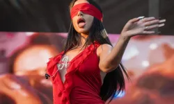 Alizade'den Sziget'te kırmızı şov