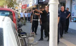 Balıkesir Edremit'te kaldırım işgallerine zabıtadan denetim