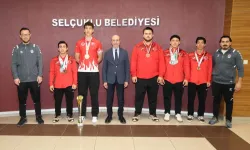 Konya Selçuklu'da Başkan Pekyatırmacı başarılı sporcuları ağırladı