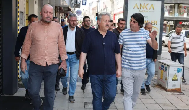 Kayseri Melikgazi'de yollar yenileniyor