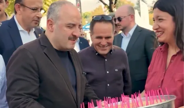 Varank'tan Özgür Özel'e Bursa'dan börekli göndermeli paylaşım