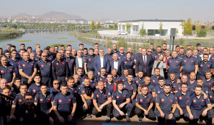 Memduh Büyükkılıç'tan Kayseri İtfaiyesi'ne kutlama
