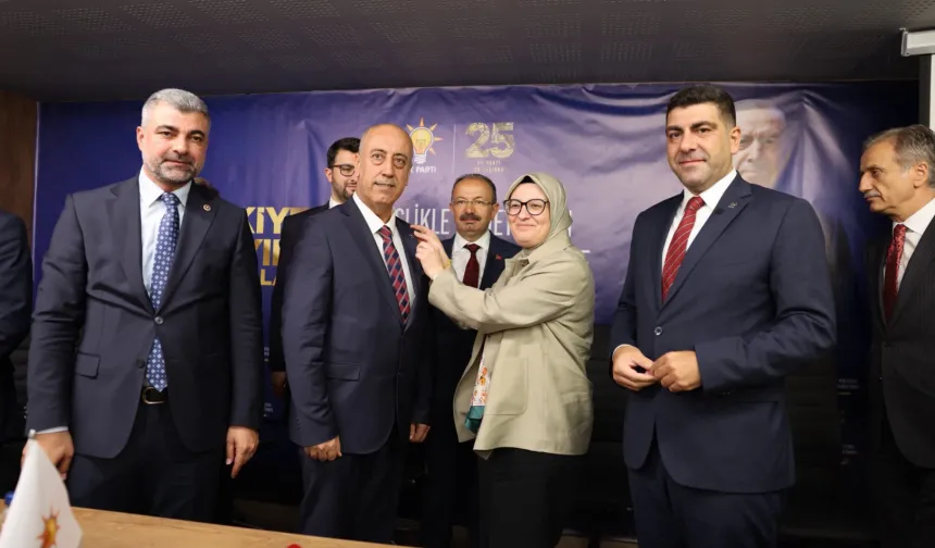 YRP Mardin İl Başkanı Mahmut Özer AK Parti''e katıldı 